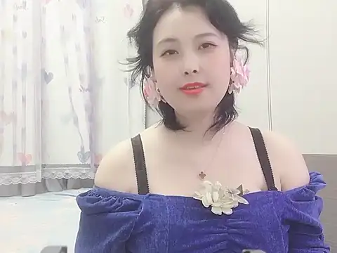 Hanicarrot online show from 02.18.25