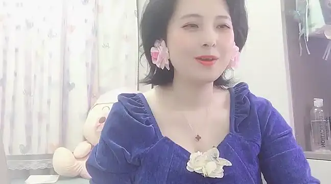 Hanicarrot online show from 03.05.25