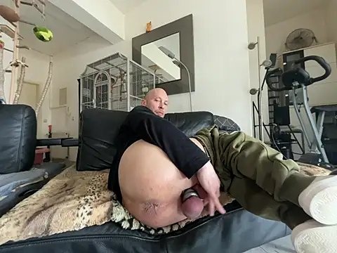 Snapshot of Germankink chatting on 02.28.26 Germankink online show from 02.28.26