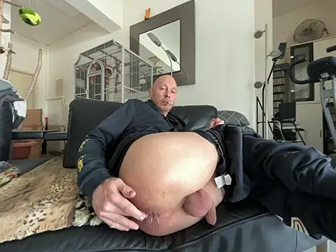 Snapshot of Germankink chatting on 03.24.26 Germankink online show from 03.24.26