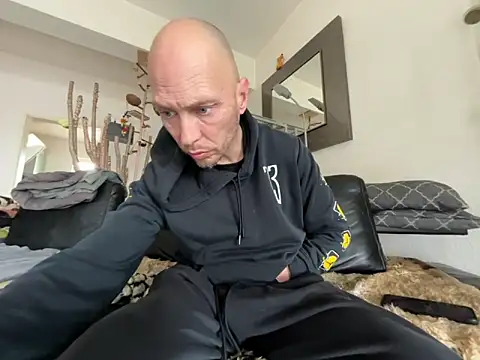 Snapshot of Germankink chatting on 03.25.26 Germankink online show from 03.25.26