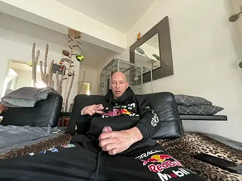 Snapshot of Germankink chatting on 04.12.26 Germankink online show from 04.12.26