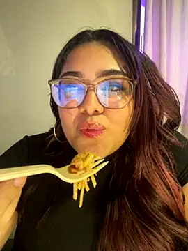 KathyGonzalez online show from 09.10.25