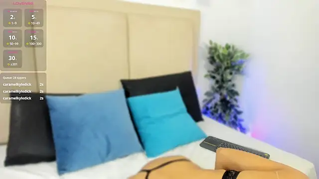 Natasha Smith09 online show from 02.12.25