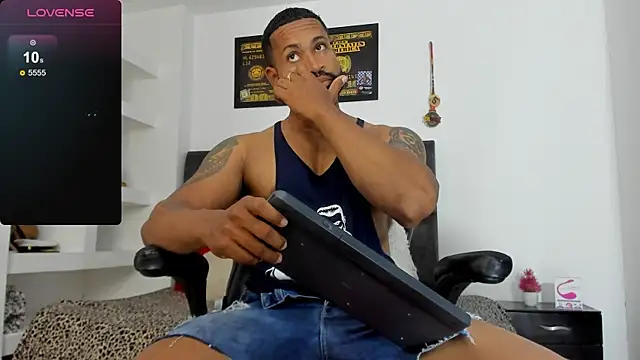 MattRodriguez9 online show from 03.20.25