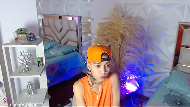 Jonesliam23 online show from 02.23.26