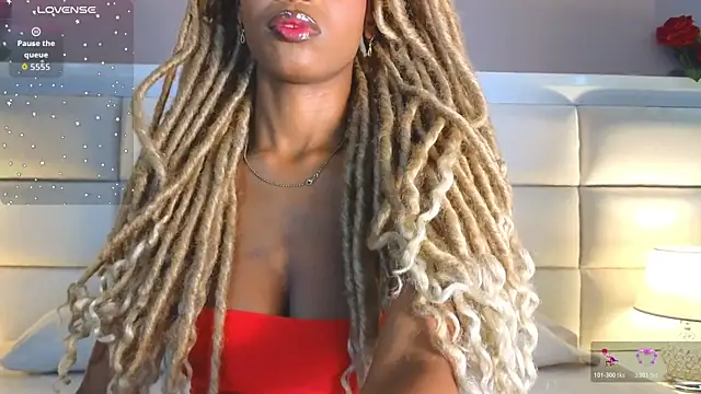 adaraSmiith online show from 11.26.25