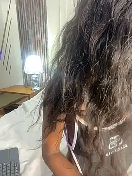 adaraSmiith online show from 01.11.26