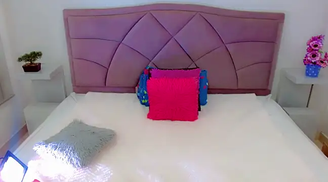 Snapshot of laura_sweett120 chatting on 01.16.25 laura sweett120 online show from 01.16.25