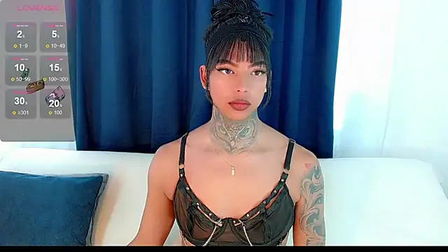 Snapshot of laura_sweett120 chatting on 09.19.25 laura sweett120 online show from 09.19.25