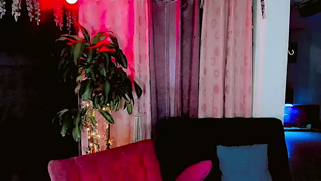 the-horus-girl online show from 01.06.26