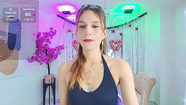 Snapshot of Tamara_slimx chatting on 12.22.25 Tamara slimx online show from 12.22.25