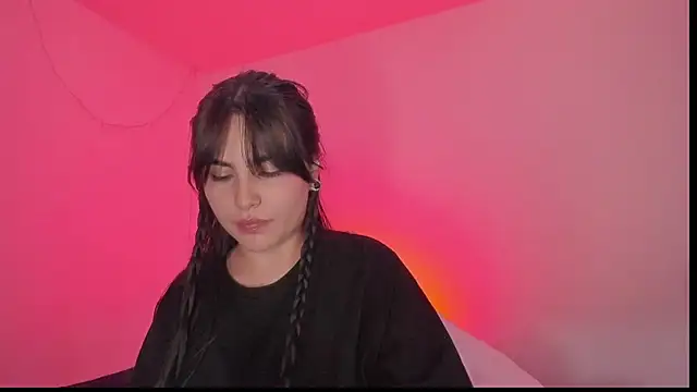 Snapshot of sol__angel chatting on 02.20.25 sol angel online show from 02.20.25