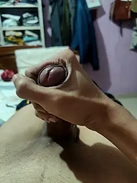 Snapshot of Meredy804 chatting on 12.03.25 Meredy804 online show from 12.03.25