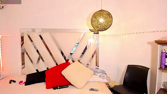 Snapshot of rose_scottt chatting on 02.26.25 rose scottt online show from 02.26.25