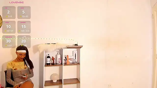 Snapshot of rose_scottt chatting on 03.11.25 rose scottt online show from 03.11.25