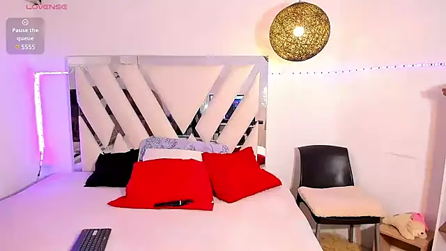 Snapshot of rose_scottt chatting on 03.12.25 rose scottt online show from 03.12.25