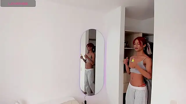 Snapshot of rose_scottt chatting on 09.28.25 rose scottt online show from 09.28.25