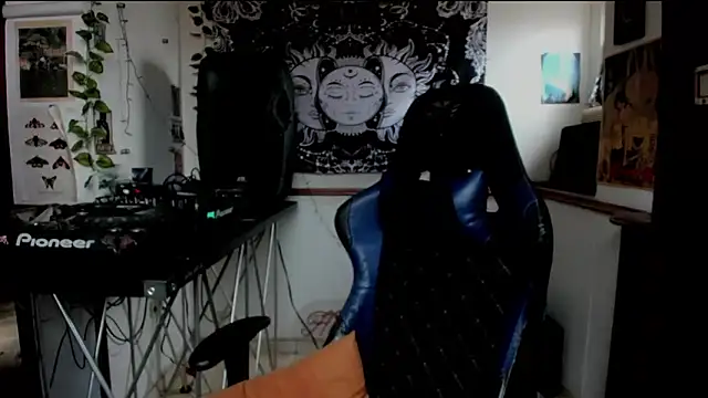 Demongirl6666 online show from 03.17.25