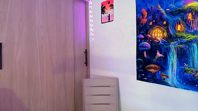 CatrinaRossi online show from 11.20.25