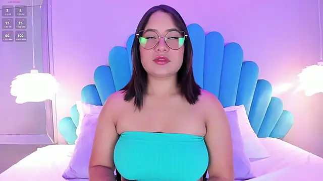 HannaKarson online show from 03.07.25