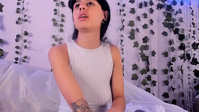 Natasha Nasty2 online show from 12.23.24