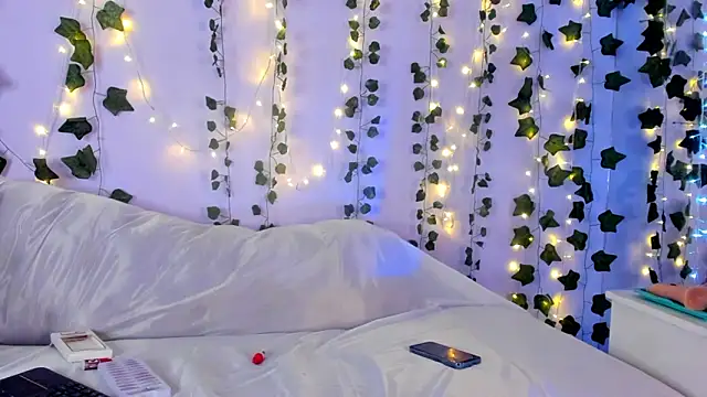 Natasha Nasty2 online show from 12.28.24