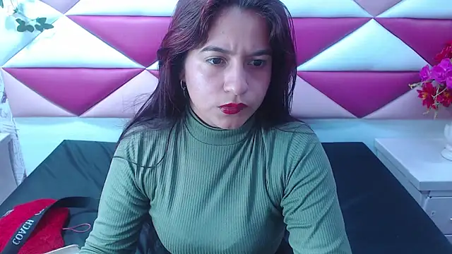 Snapshot of MariaClay chatting on 03.06.25 MariaClay online show from 03.06.25