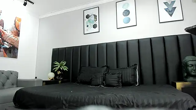 ANGEL NICOLAS online show from 01.16.25