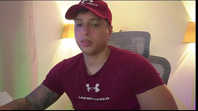 Snapshot of appolo_allen chatting on 11.23.25 appolo allen online show from 11.23.25