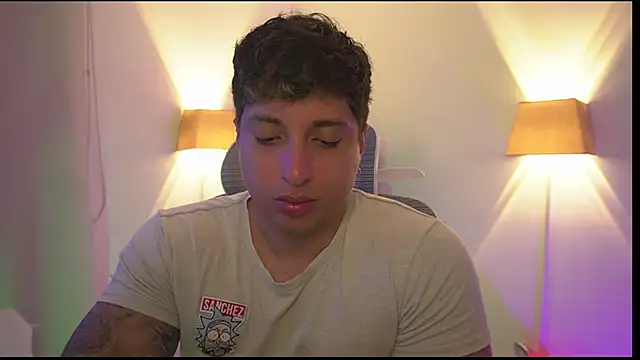 Snapshot of appolo_allen chatting on 11.29.25 appolo allen online show from 11.29.25