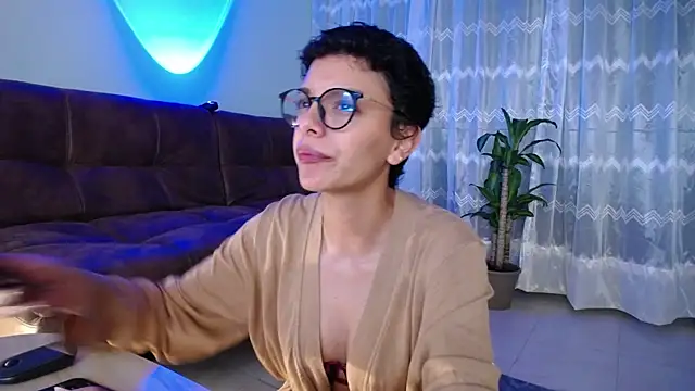 peyton golden1 online show from 01.16.25