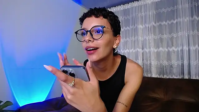 peyton golden1 online show from 03.06.25