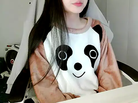 Snapshot of Yin-girl chatting on 01.10.26 Yin-girl online show from 01.10.26