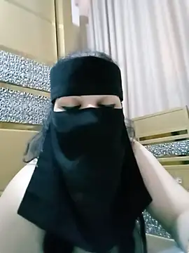 Snapshot of Naariman chatting on 02.01.25 Naariman online show from 02.01.25