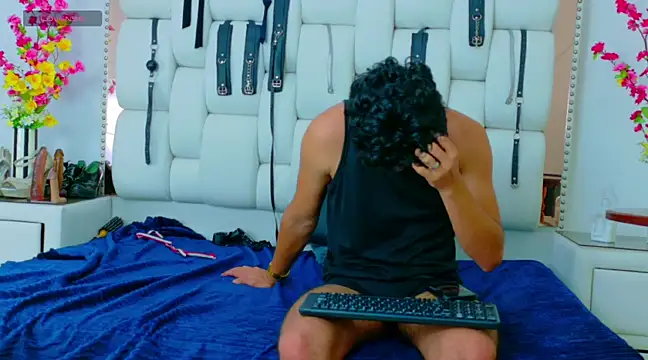 LeidyJones online show from 03.19.25