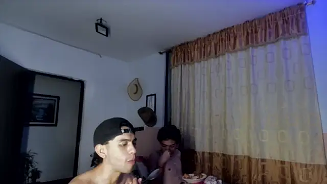 Snapshot of sweet_tippot chatting on 01.30.25 sweet tippot online show from 01.30.25