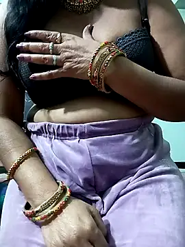 Snapshot of Savita_bhabhii chatting on 01.24.25 Savita bhabhii online show from 01.24.25