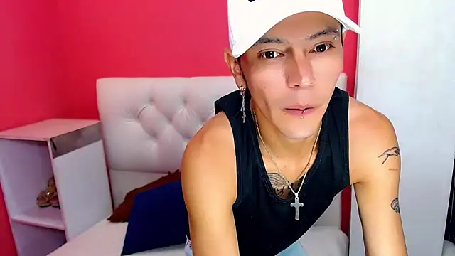 Snapshot of _snopyy_ chatting on 02.18.25 snopyy online show from 02.18.25