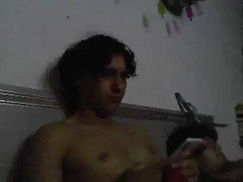 Snapshot of pedrodavid_ chatting on 03.22.25 pedrodavid online show from 03.22.25