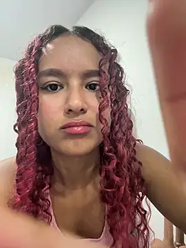 Sophiee Velvet online show from 04.01.26