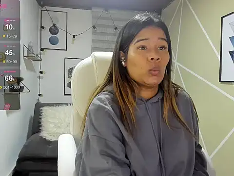 Enma  clark online show from 11.07.25