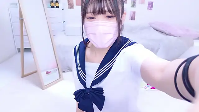 Snapshot of Rico-pin chatting on 11.03.25 Rico-pin online show from 11.03.25