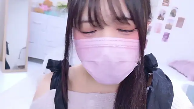 Snapshot of Rico-pin chatting on 11.10.25 Rico-pin online show from 11.10.25