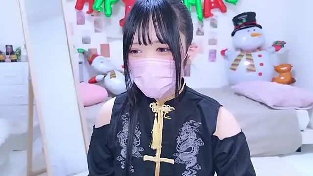 Snapshot of Rico-pin chatting on 12.22.25 Rico-pin online show from 12.22.25