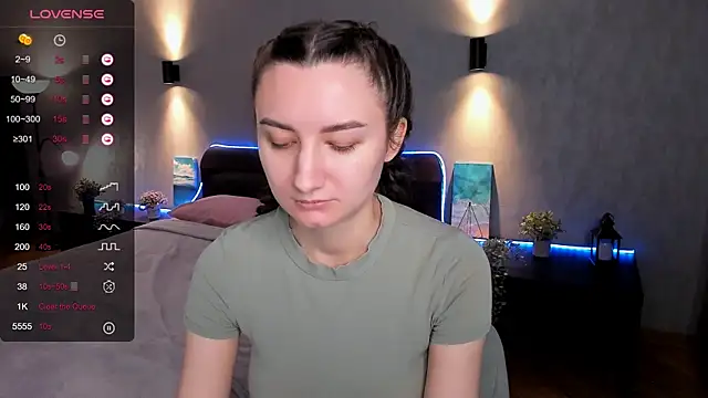 Snapshot of annacooleman chatting on 02.18.25 annacooleman online show from 02.18.25