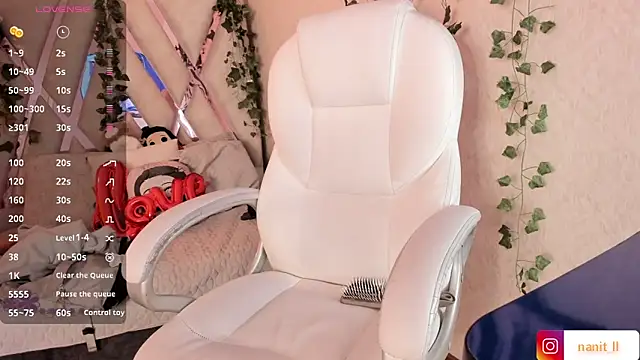 Snapshot of Punkys_ chatting on 11.24.25 Punkys online show from 11.24.25