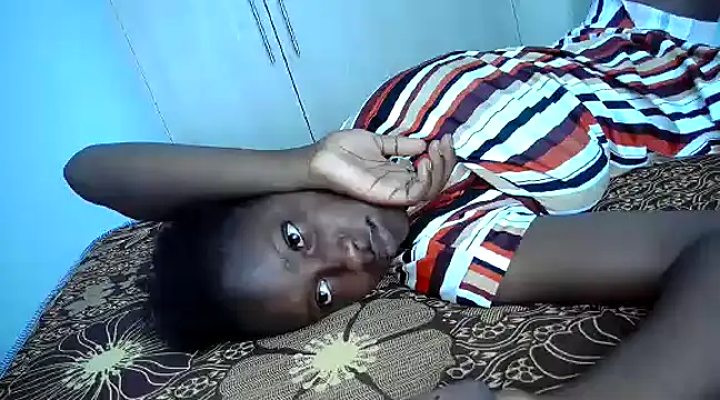 Snapshot of queen-goddess chatting on 12.27.24 queen-goddess online show from 12.27.24