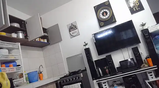 Snapshot of queen-goddess chatting on 03.22.25 queen-goddess online show from 03.22.25