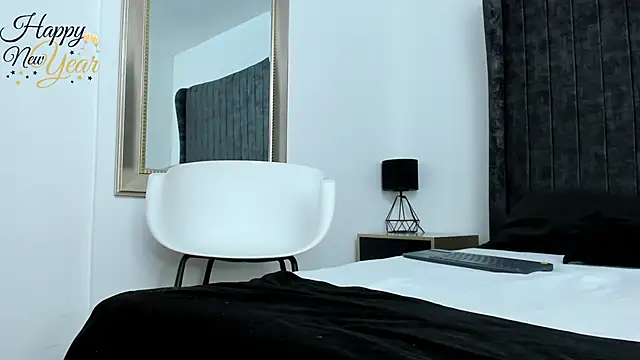 Snapshot of Lady_Godss chatting on 12.31.24 Lady Godss online show from 12.31.24